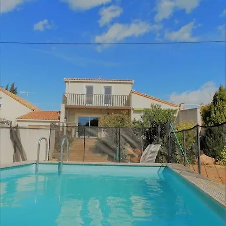 Grande Neuve Avec Piscine Pres Et Sete וילה בלרוק-לה-באינס