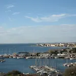Grande Neuve Avec Piscine Pres Et Sete