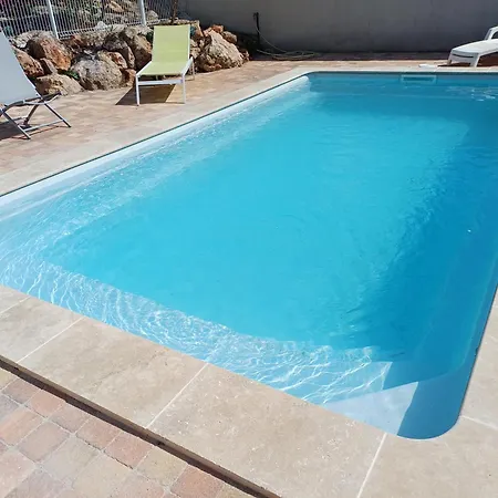 Grande Neuve Avec Piscine Pres Et Sete Villa