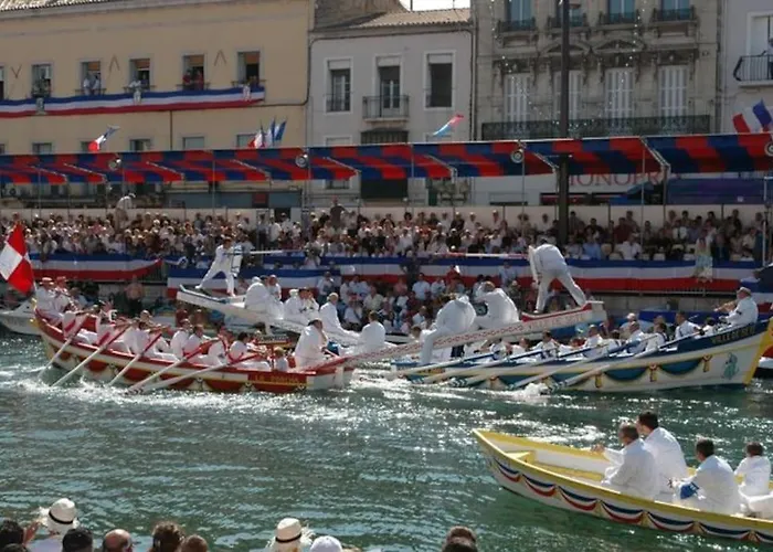 Grande Neuve Avec Piscine Pres Et Sete * Balaruc-les-Bains
